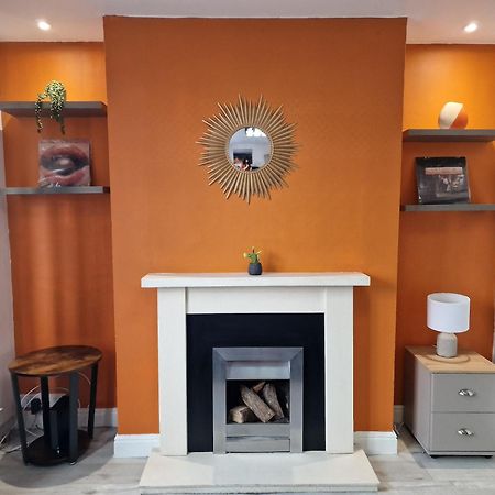 Modern 4-Bed House With Garden & Parking Villa Coventry Exterior foto
