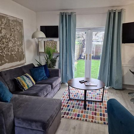 Modern 4-Bed House With Garden & Parking Villa Coventry Exterior foto