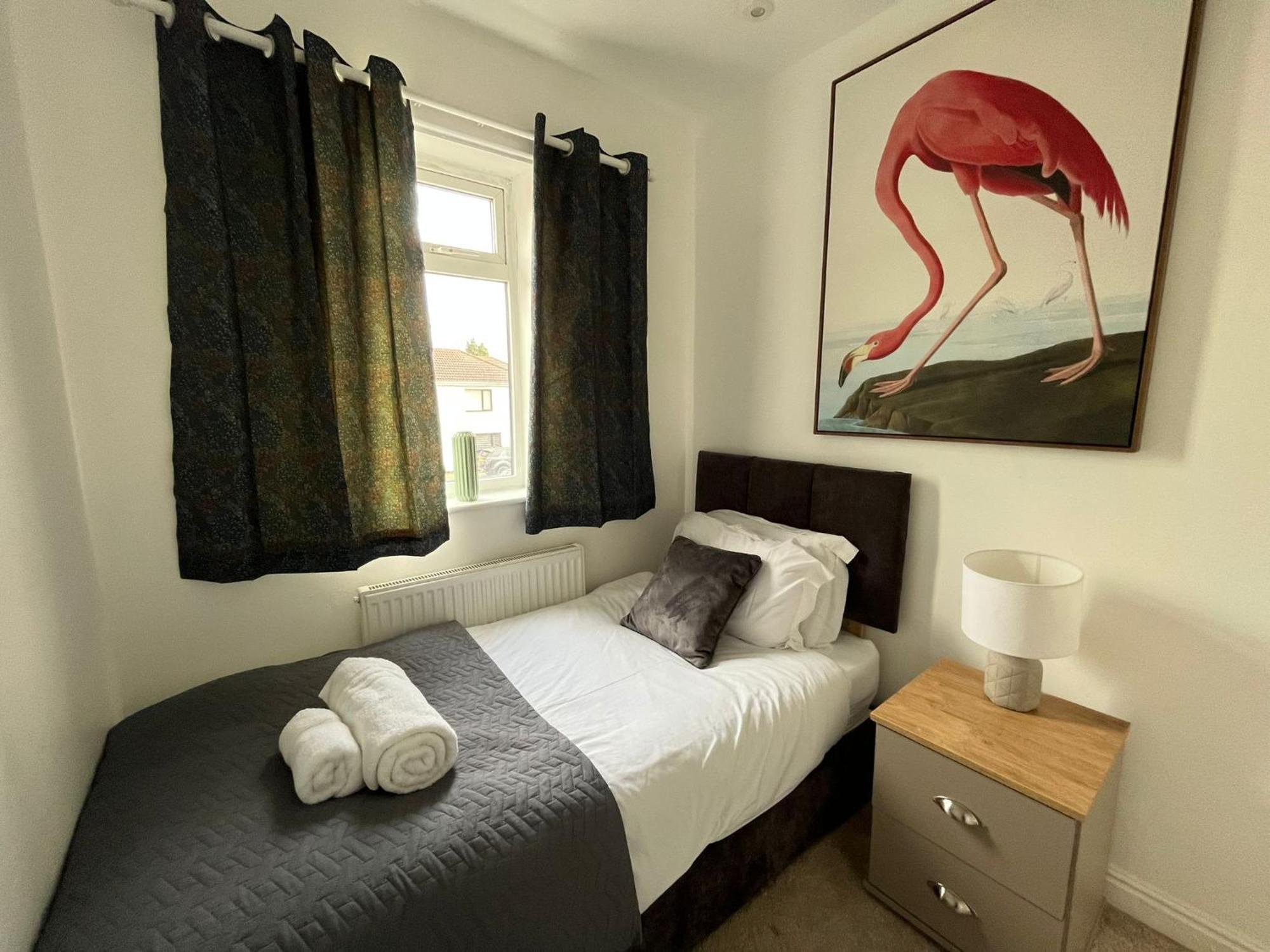 Modern 4-Bed House With Garden & Parking Villa Coventry Exterior foto