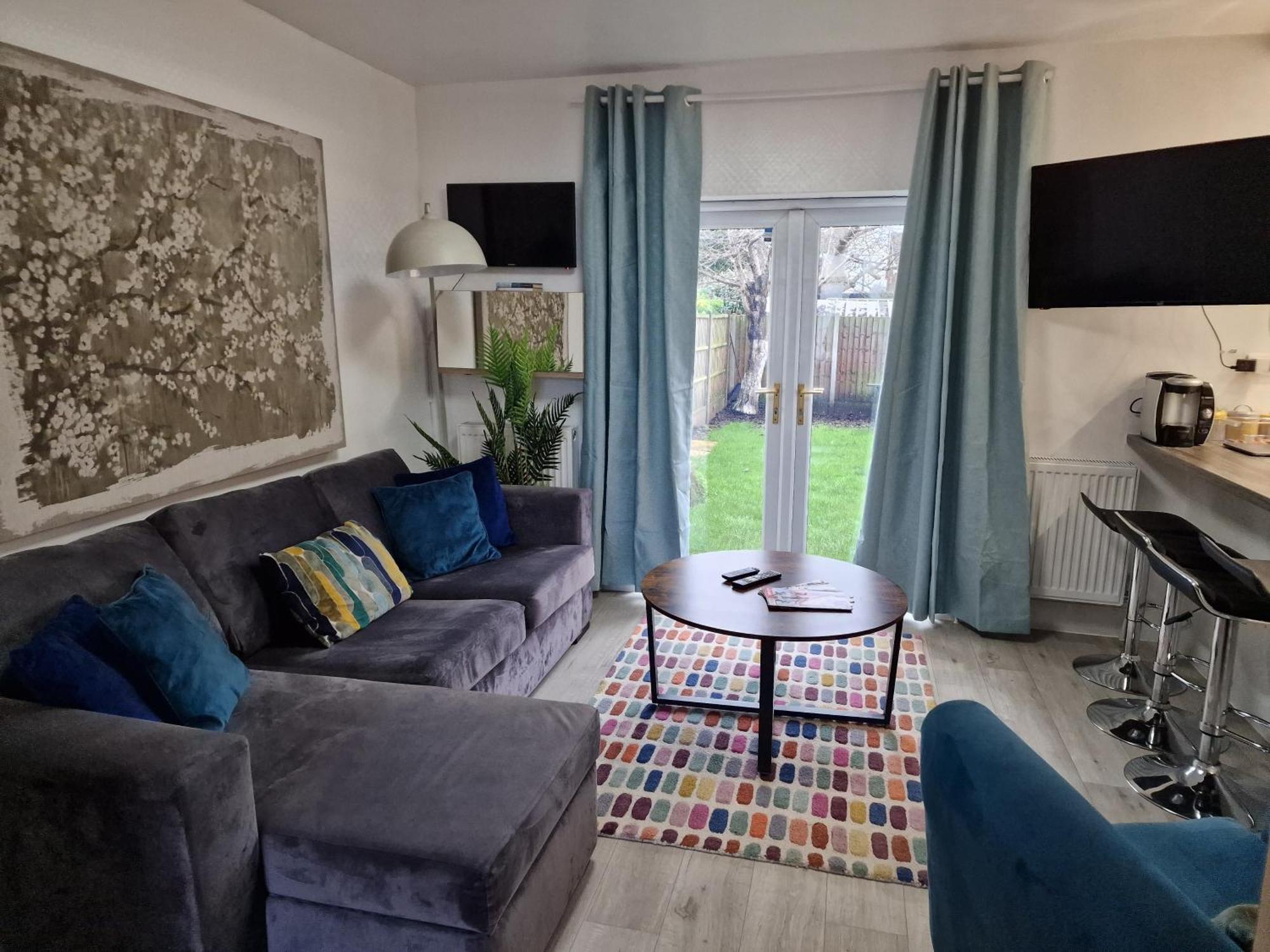 Modern 4-Bed House With Garden & Parking Villa Coventry Exterior foto